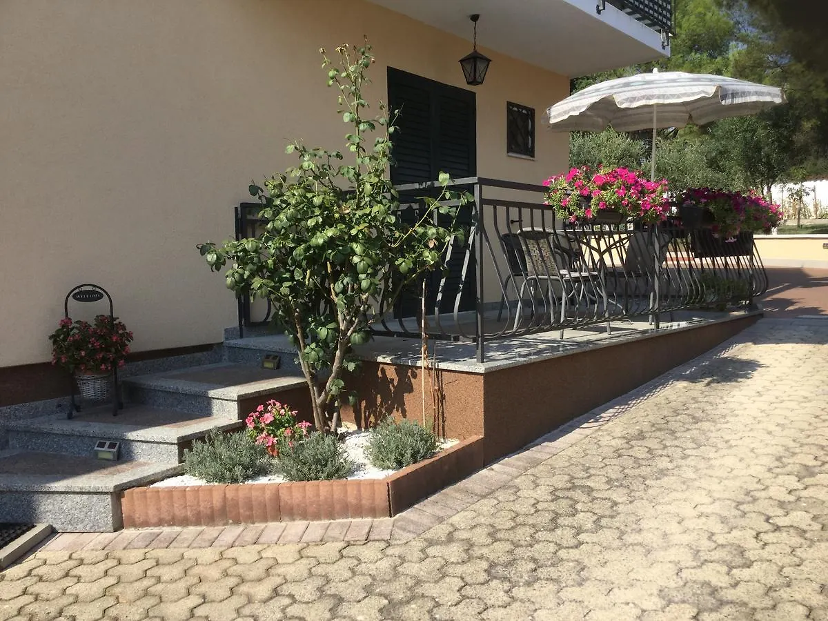 Holiday Home Villa Romantica Sveti Filip i Jakov Kroatië